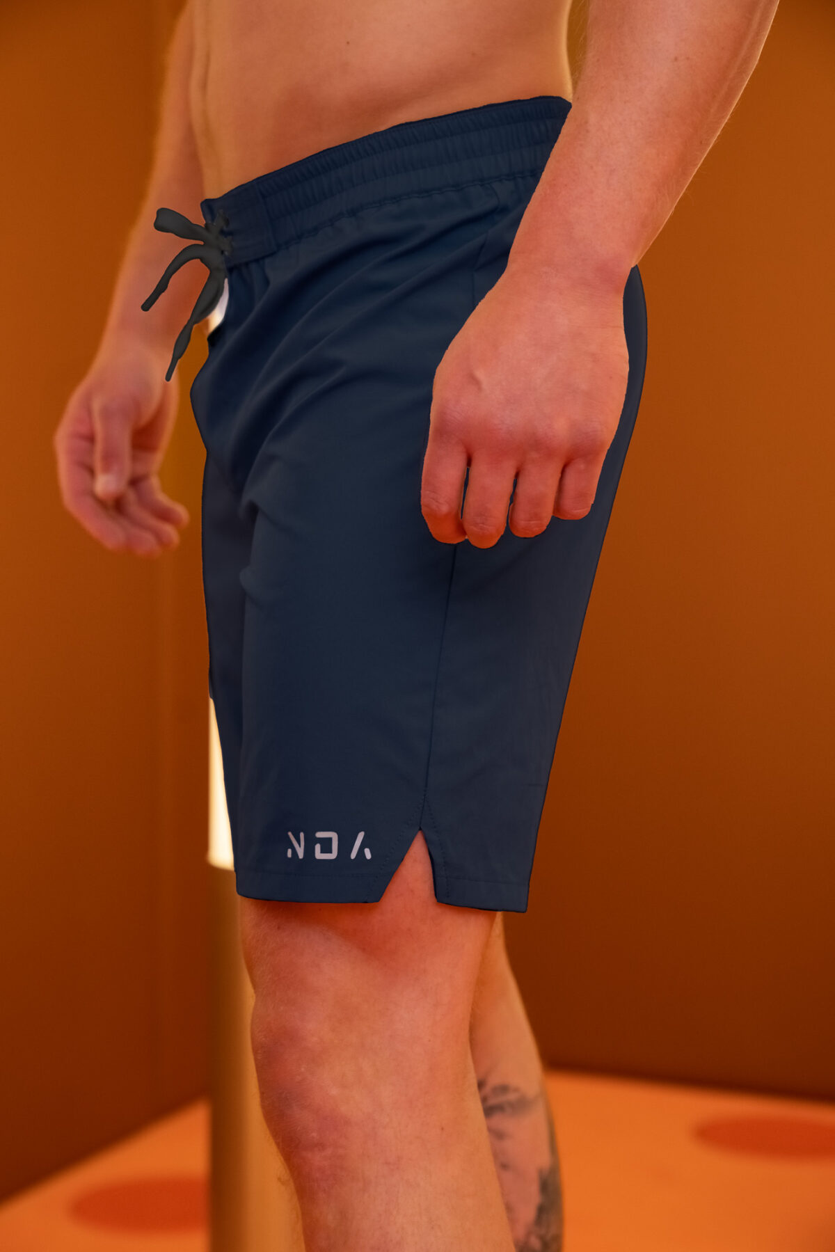 The Explore Mens Shorts (Navy) is the ideal high performance shorts for all levels of impact. With the ultra light and durable shell fabric, they scream versatility.