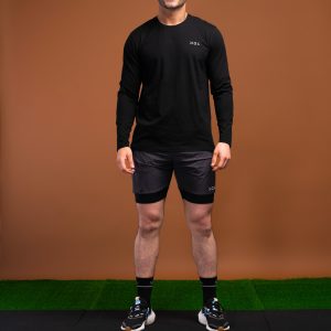The Benchmark Long Sleeve (Black) is perfect for any activity. Whether you’re running, working out, or just lounging around, this shirt will keep you comfortable and looking great. The cotton blend material is lightweight and breathable, so you won’t have to worry about overheating. Additionally, the 8 way stretch material allows you to move freely without feeling restricted.
