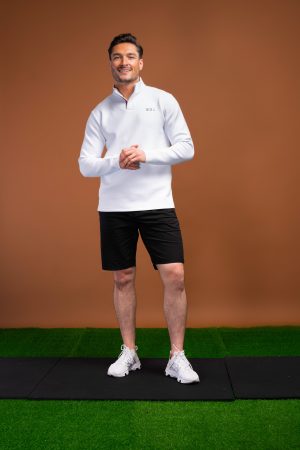 For those looking for a stylish and performance-driven 1/4 zip, the Tempo Golf 1/4 Zip (White) is the perfect choice. With its premium material, flatline design, and slimming fit, you can look and feel your best while playing golf. Whether you’re a beginner or a professional, the Golf 1/4 Zip is the perfect choice for any golfer.