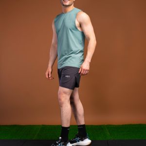The Tempo Tank Top (Olive) is a must-have for any active man who wants to stay cool and comfortable during his workouts. The lightweight compression material is designed to keep you cool and dry, while the vented sides provide extra breathability. The no-sleeve design allows you to move freely without feeling restricted. Get ready to take your workouts to the next level.