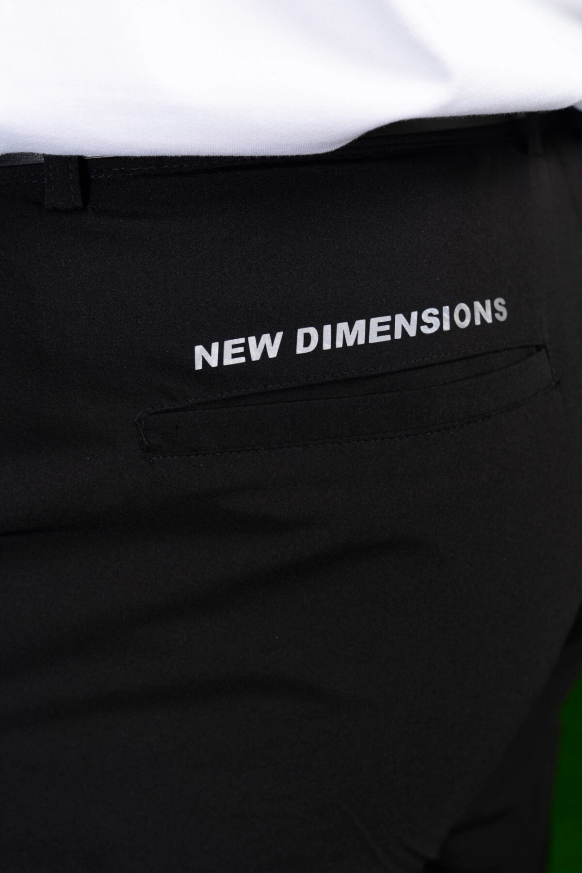 From the course to the commute and everywhere in between, these Tempo Golf Trouser (Black) keeps your look fresh. The perfect trouser from the office to the golf course. Lightweight for the warmer months, with a mix of elastane to give you that full range of motion in your swing or extra comfort at the work desk. Keeping the look on trend, check out the magnetic clasp at the ankle that allows you to make the leg narrower if you wish.