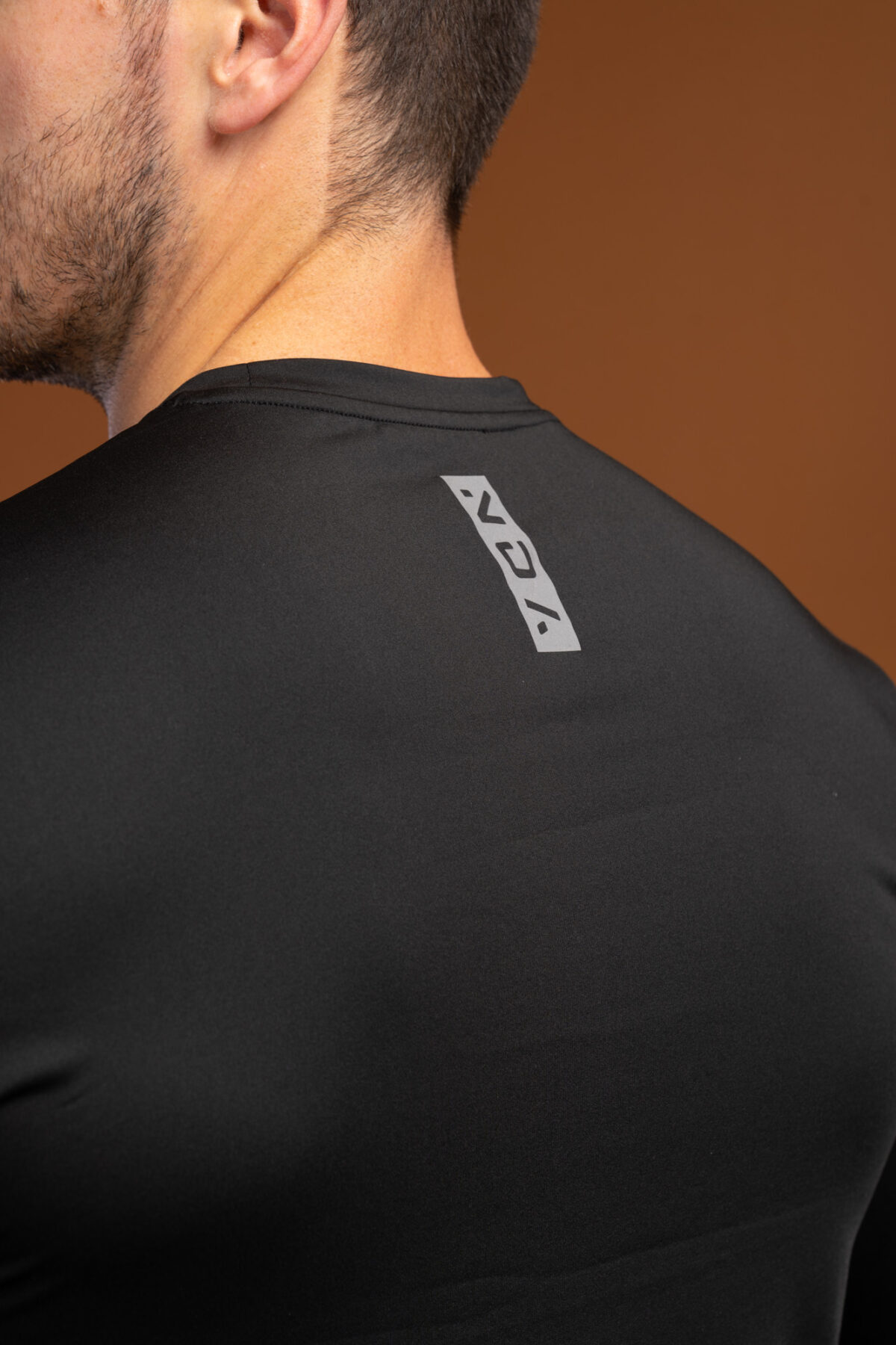 Made from a lightweight, breathable material, the Men’s Tempo Undergarment (Black) is designed to keep you cool and dry during your workout. The sweat-wicking fabric helps keep your skin dry and comfortable by drawing moisture away from your body. The compression fabric hugs your body for a secure fit that won’t restrict your movement.