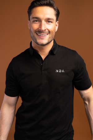 Tailored to move! This Tempo Golf Polo (Black) is engineered for the movement and performance requirements of golf, it’s crafted in a cotton and spandex mix for a light wear with a soft feel. With a classic design, updated here with a modern, sportive 3-button neckline and textured trims. Pair with casual trousers and trainers for a relaxed weekend look whilst perfecting your swing.