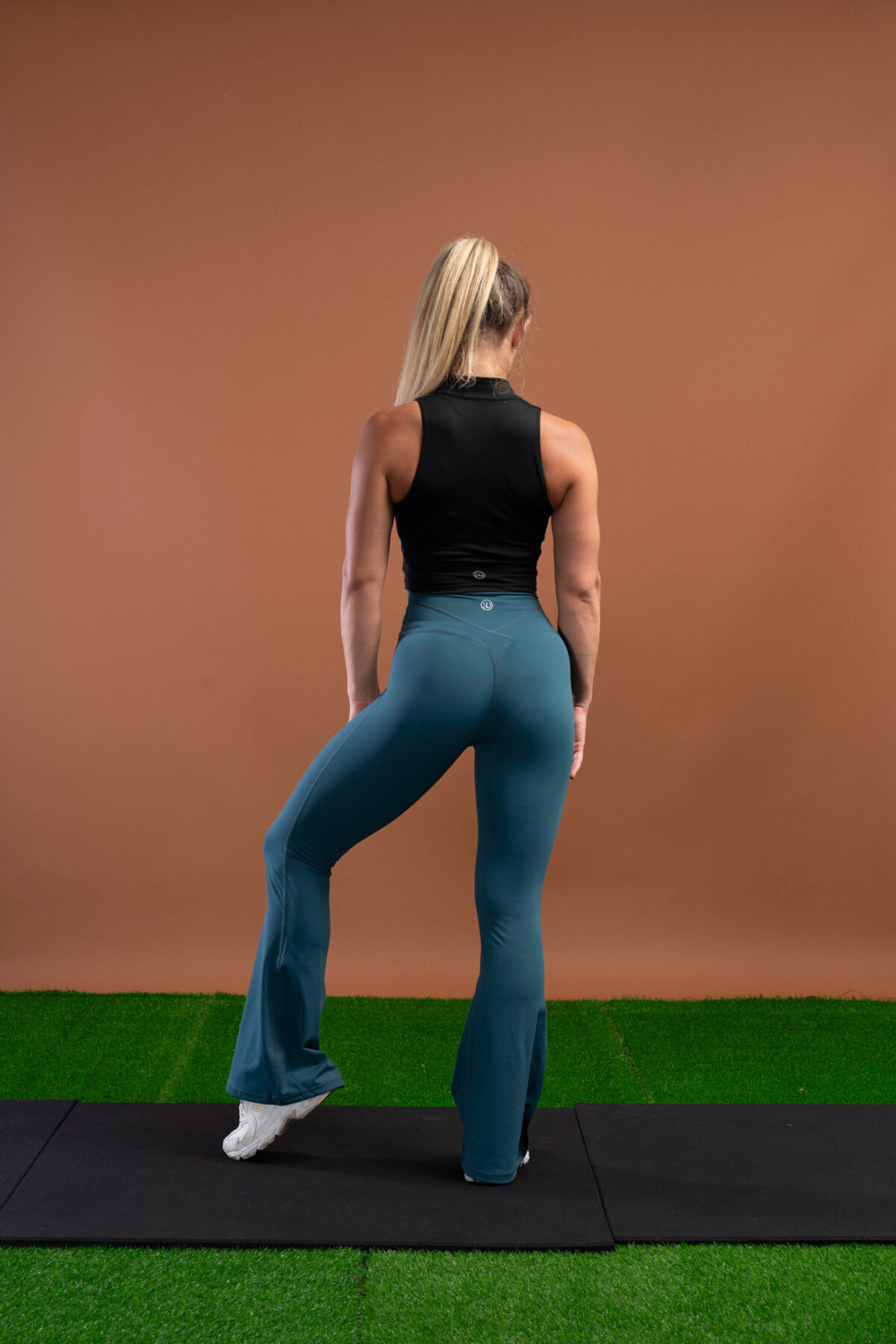 Flare Legging (Teal)! Our signature compression material has been given a bit of flare for a stylish & supportive fit. These have 2 lengths regular & Long.