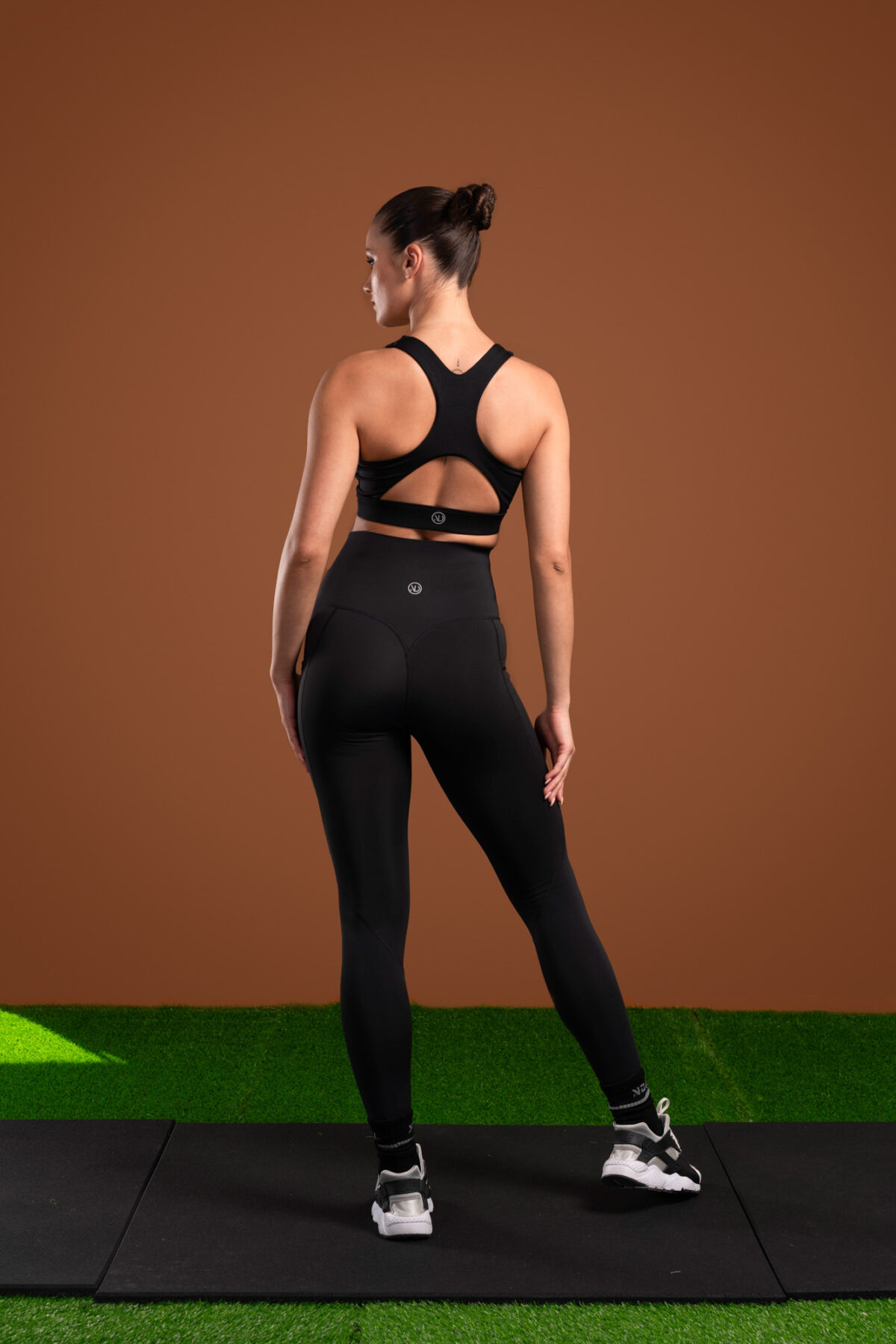 Introducing the Pacesetter Legging (Black), the perfect choice for running and high tempo training. Our leggings are designed with high intensity in mind, featuring our new Hex-Elastic Technology waistband that provides superior support like no other. The fabric is also squat proof, allowing you to move with confidence. The Legging is designed to keep up with your active lifestyle. The fabric is lightweight and breathable, allowing you to stay cool and comfortable during your workout.