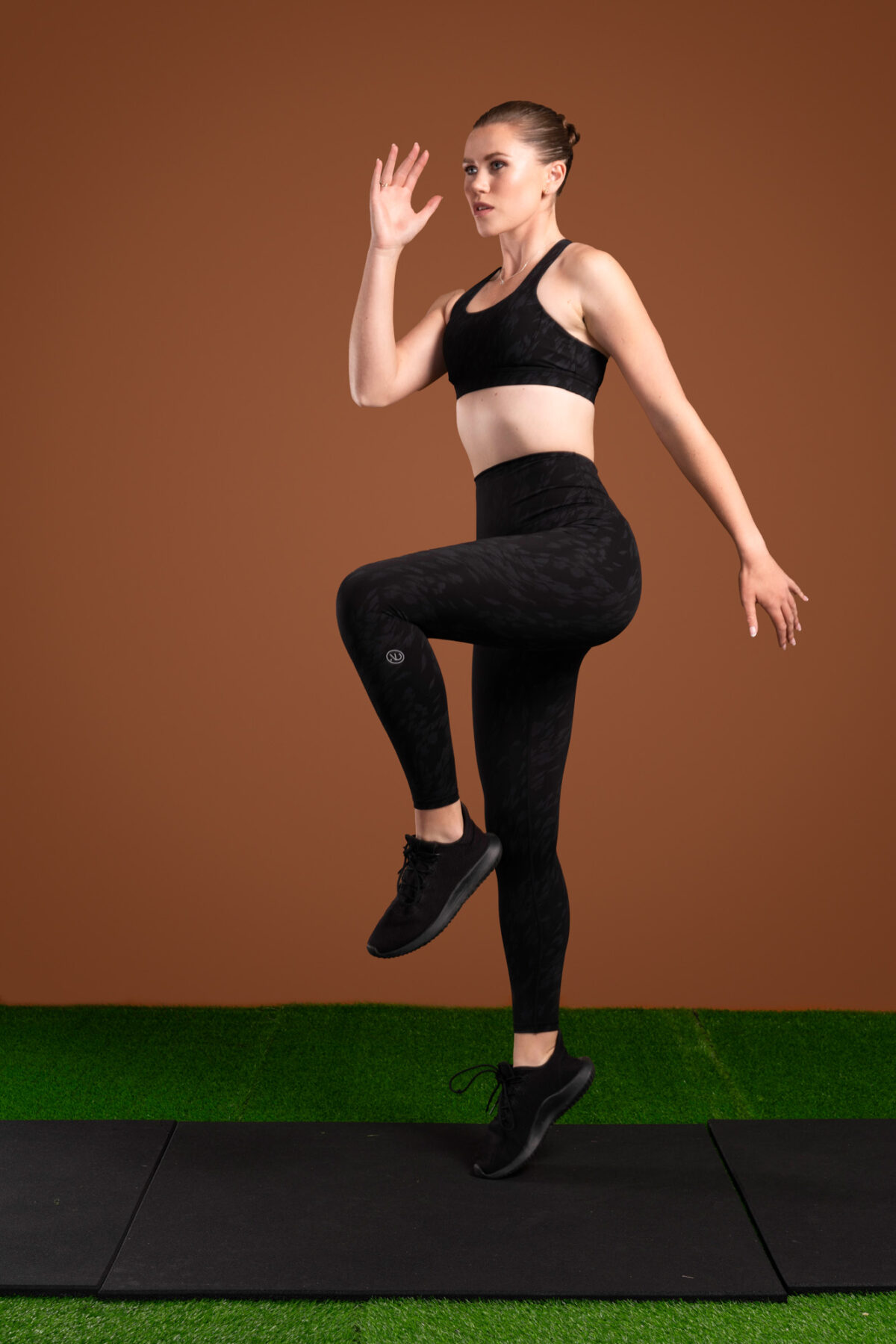 The perfect mix of two of our signatures, our elite and compression 3.0 materials have combined to make this buttery soft Resilient Legging (Black). The high waistband provides extra support and coverage, while the squat proof fabric ensures that you can move with confidence. Plus, the new print pattern adds a stylish touch to any outfit.