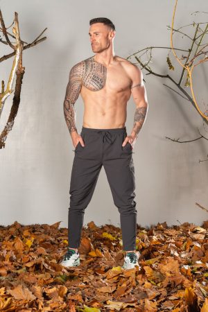 Introducing the Elevate Cargo Jogger (Dark Grey) - the perfect combination of style and functionality for the everyday explorer. Whether you're hitting the gym for a tough workout or venturing out into nature for a new adventure, these joggers are designed to keep up with your active lifestyle.