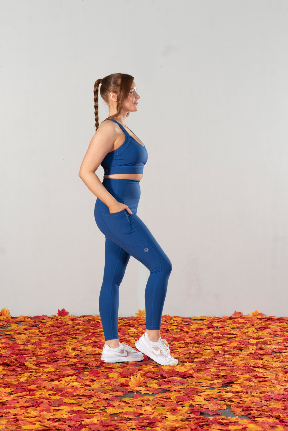 Compression 7/8 Legging (Midnight Blue)! Perfect for anyone 5'4" or under, these leggings will have you standing out from the crowd.