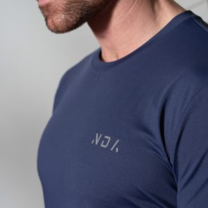 Adapt Training Tee (Navy) offers maximum comfort & flexibility. Featuring innovative heat gear technology, this tee keeps you dry and cool.
