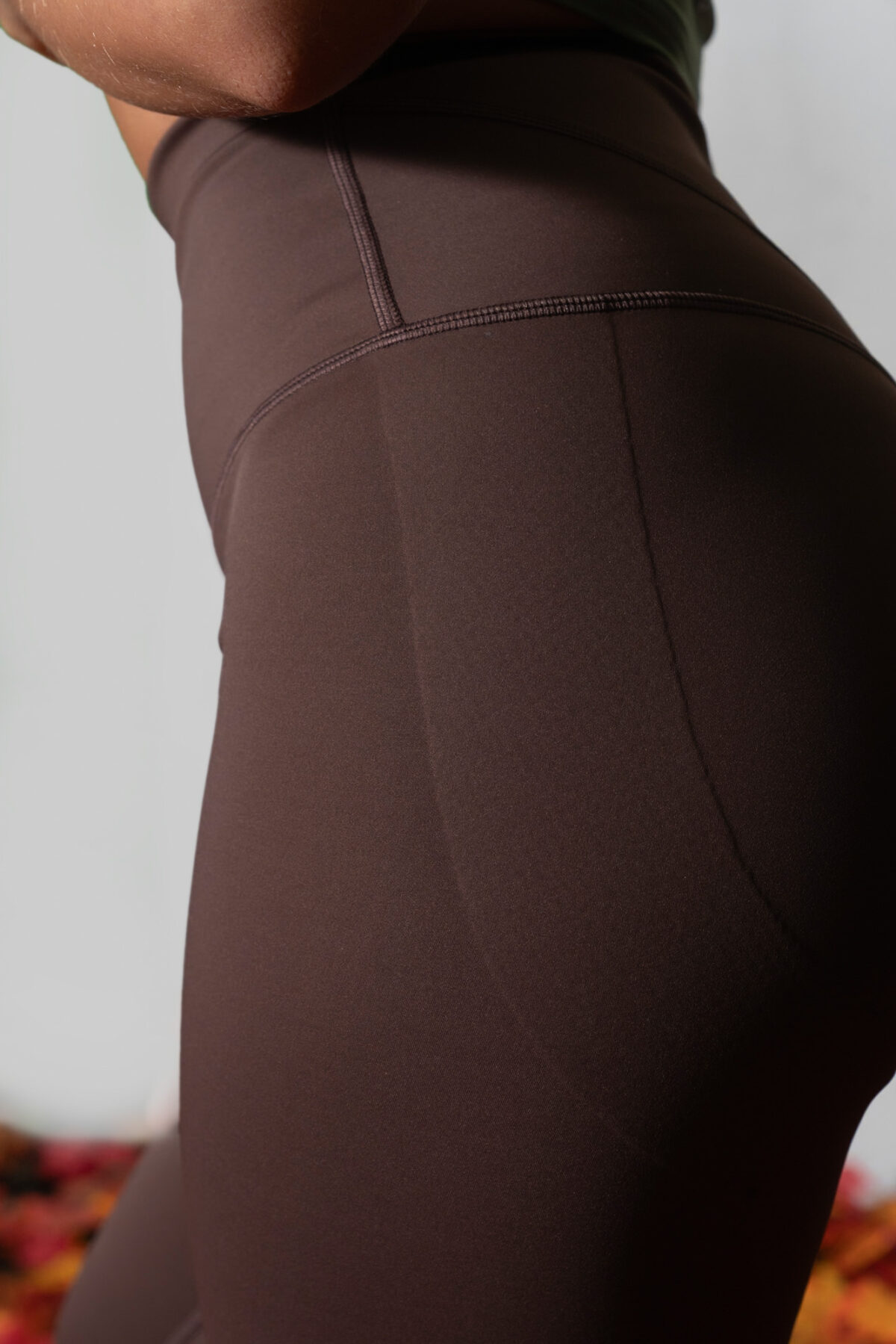 ShapeLift Legging (Cocoa). Designed with shape-enhancing technology and compressive fabric, these leggings give you a naturally lifted and toned appearance.