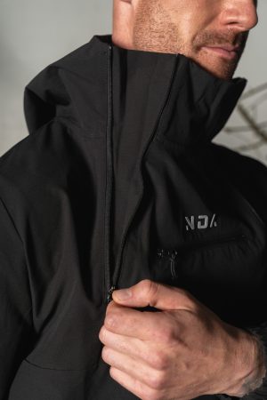 The Elevate Jacket features two convenient side zip pockets, allowing you to securely store your essentials while on the go. The addition of a hoodie adds an extra layer of protection against the elements, making it the perfect choice for any weather.