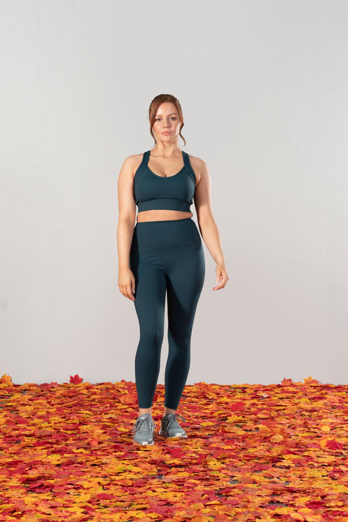 Compression 7/8 Legging (Teal)! Perfect for anyone 5'4" or under, these leggings will have you standing out from the crowd.