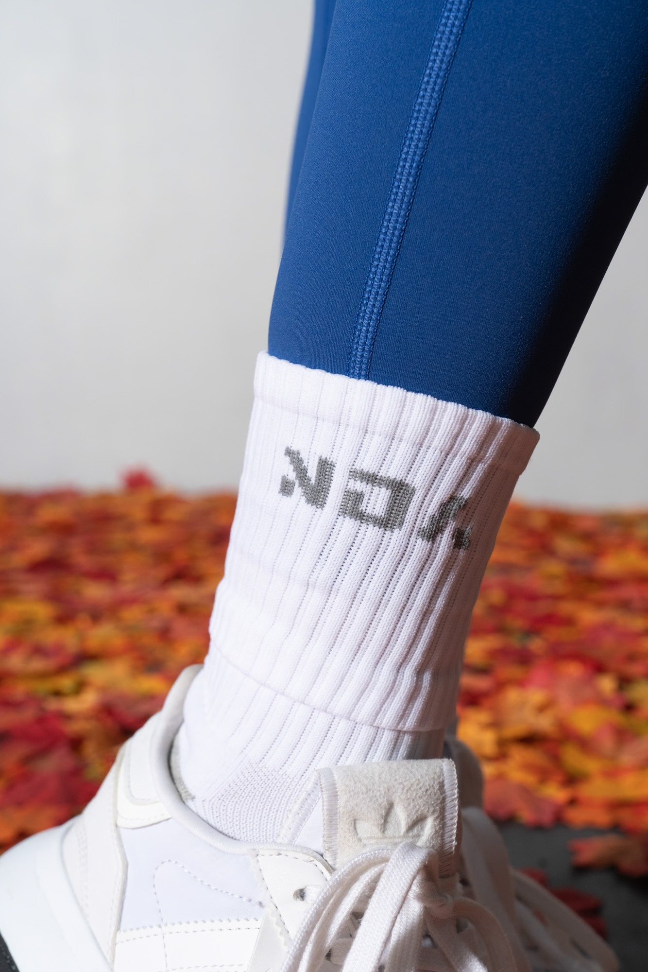 Our Elevate Socks (White) is made from the perfect mix of fabric to give you the support needed while giving great breathability. With its arch support and ultra stretch material it is a one size fits most.