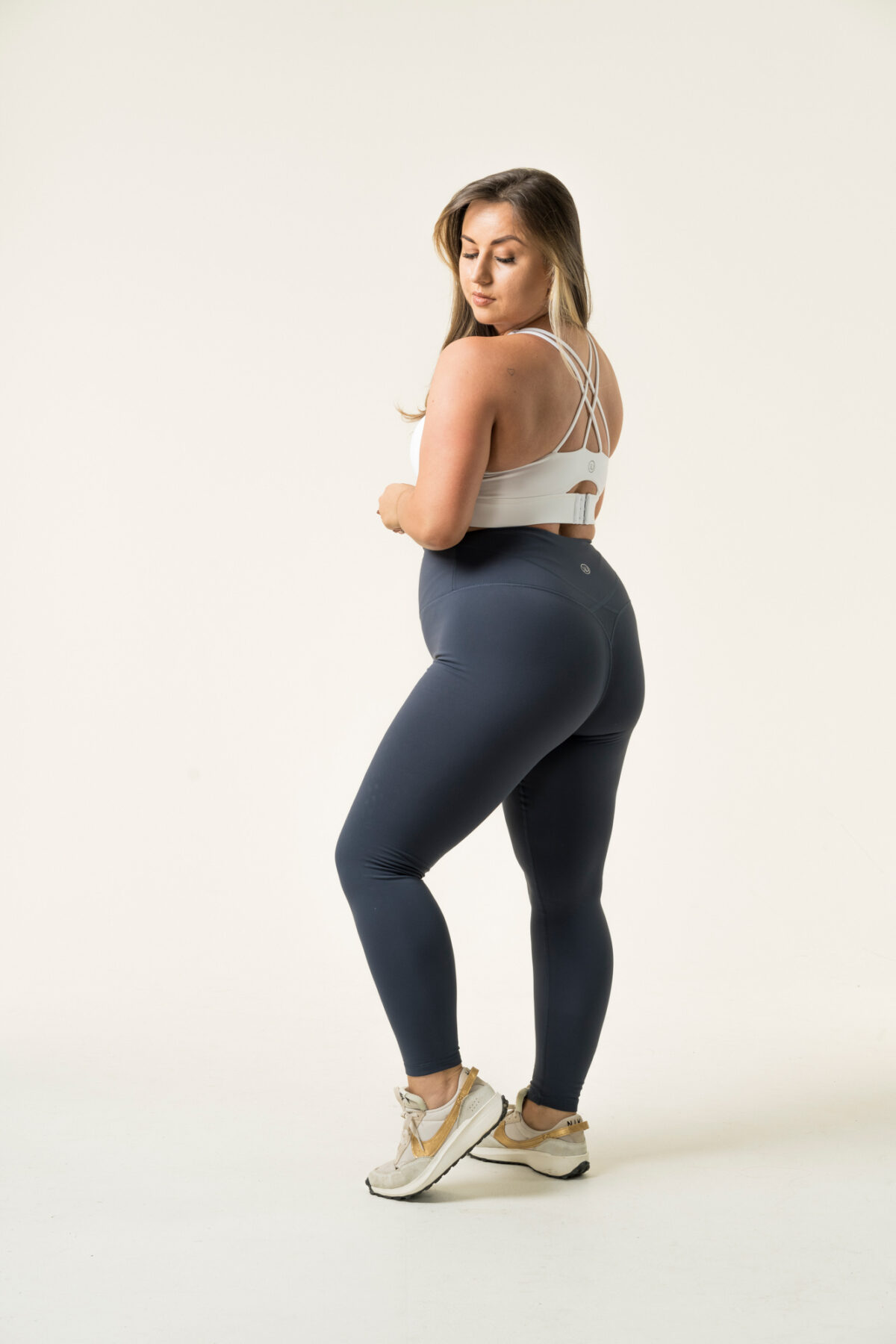 New & Improved Fleece Lined Leggings 2.0 (Navy Teal) have landed just in time for the winter months. With a sleek look and warm cozy feel. Perfect for your outdoor activities or those who seek that extra warmth. Soft to touch, these leggings have been lined with thin fleece that is thermal yet breathable.