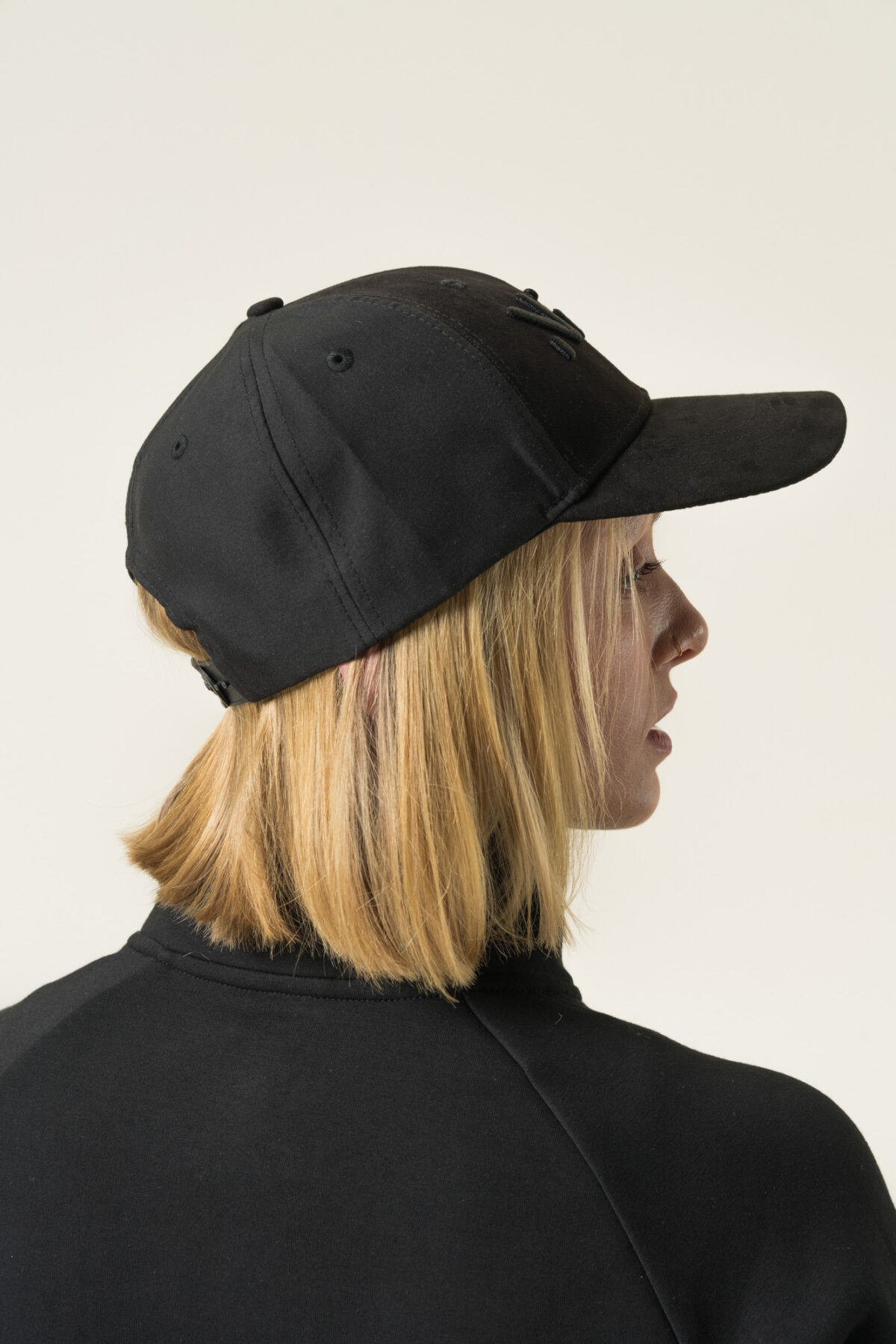 The perfect hat has arrived and we’ve implemented all assets that we feel are a must-have, from the hat height, shape, and thickness, to the breathability of the fabric.