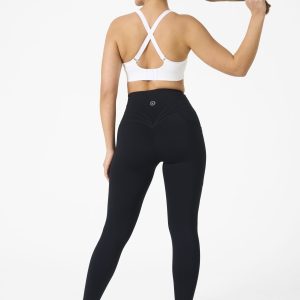 Introducing our all-new Compression 4.0 Legging (Black) - the upgraded version of our best-selling Compression 3.0 with an exciting addition of an enhanced back detail! Designed to elevate your workout experience, these leggings offer the same incredible features you know and love, with some added enhancements.