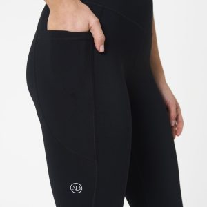 Introducing our all-new Compression 4.0 Legging (Black) - the upgraded version of our best-selling Compression 3.0 with an exciting addition of an enhanced back detail! Designed to elevate your workout experience, these leggings offer the same incredible features you know and love, with some added enhancements.