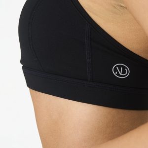 Elevate your workout wardrobe with the Legacy Zip Bra (Black) from our Legacy Activewear Collection. Designed for movement, support, and ultimate comfort, this sports bra combines functionality with trend-forward style.