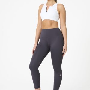 Elevate your workout wardrobe with the Legacy Zip Bra (White) from our Legacy Activewear Collection. Designed for movement, support, and ultimate comfort, this sports bra combines functionality with trend-forward style.