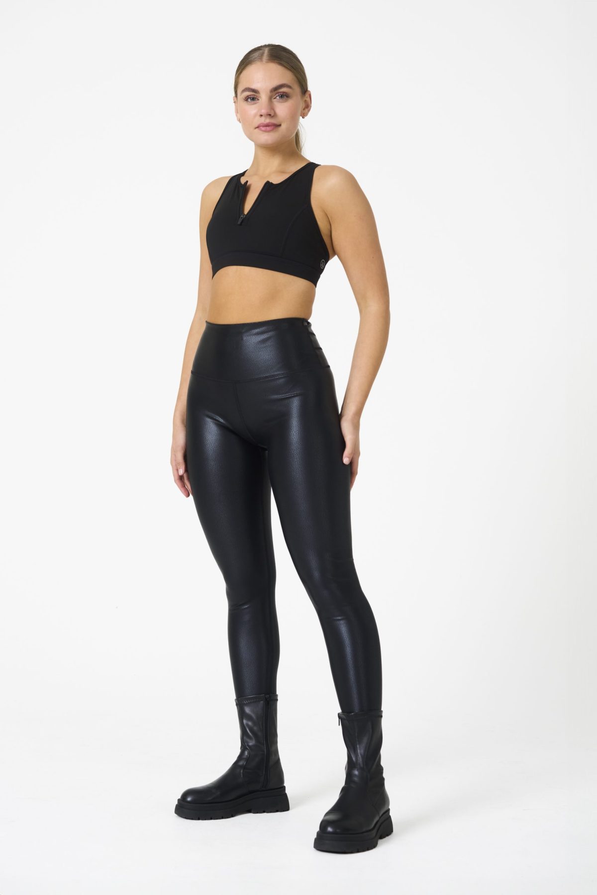 Lux Refined Legging (Black) - New Dimensions Active
