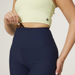 Sculpted support meets everyday functionality in our Rib Compression Legging (Navy) — the perfect piece for this season and beyond. Crafted from breathable ribbed fabric, these leggings offer high-performance compression with a flattering, second-skin feel. Featuring a back-enhancing contour, adjustable drawstring waist, and squat-proof coverage, they’re designed to move with you through every rep, stretch, or step. A seamless side pocket holds your essentials, and a subtle premium logo on the back adds a polished touch. From workouts to weekends, this is the legging that does it all.